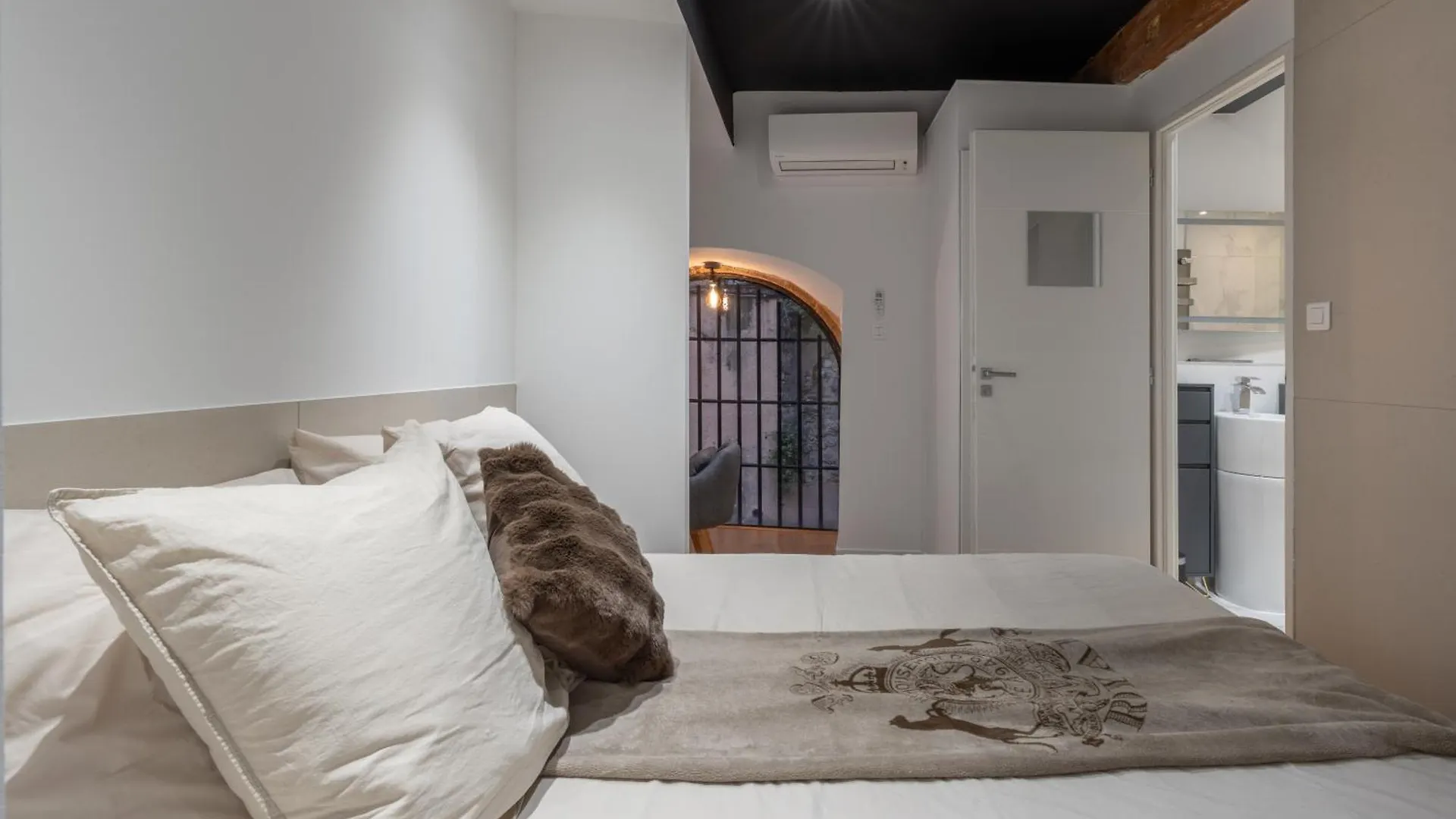アパート Le Yona Mirabeau - Appartement T3 Atypique Situe Dans Le Centre Ville Historique - Proche Rotonde エクス＝アン＝プロヴァンス