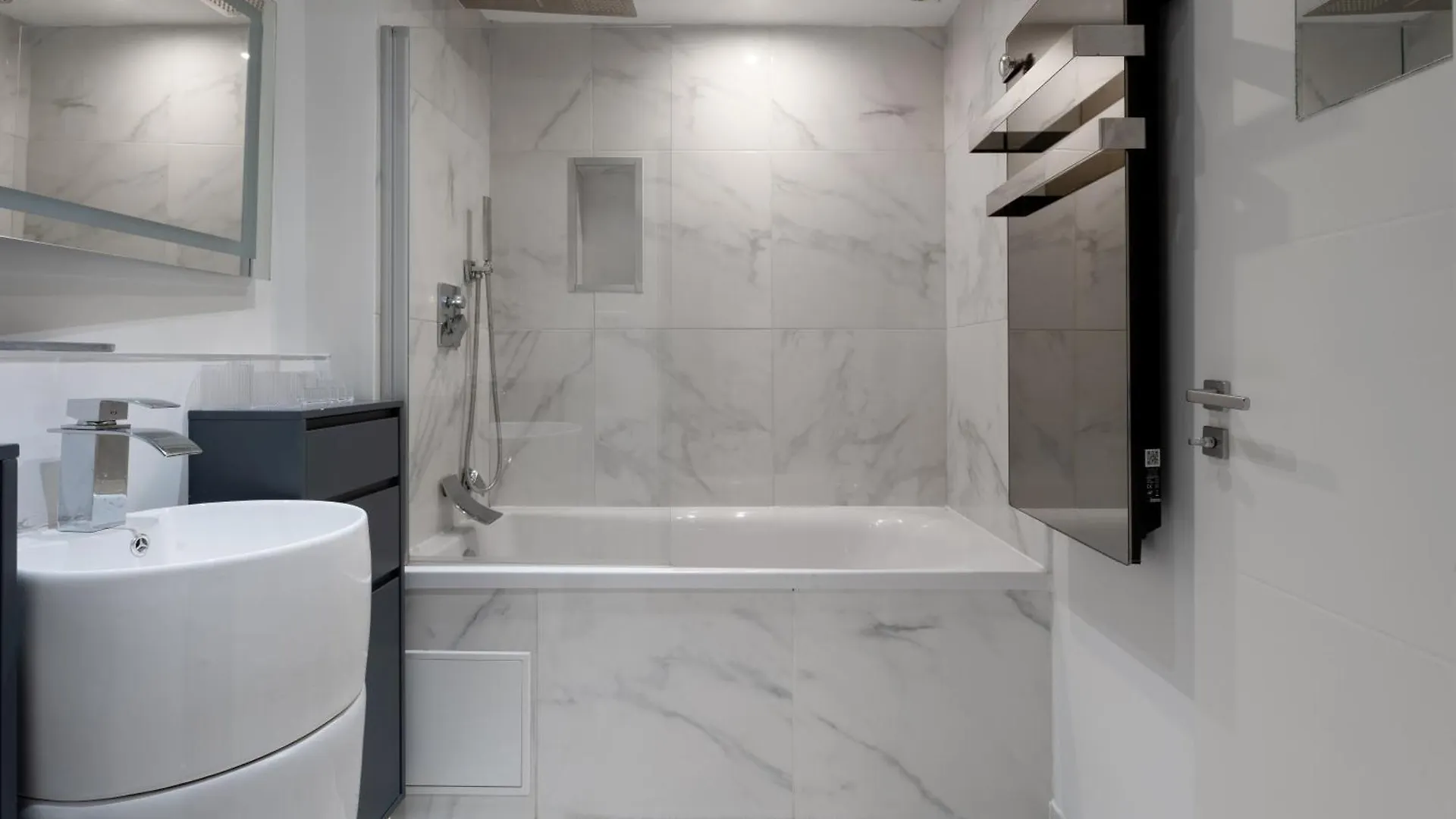 Le Yona Mirabeau - Appartement T3 Atypique Situe Dans Le Centre Ville Historique - Proche Rotonde エクス＝アン＝プロヴァンス